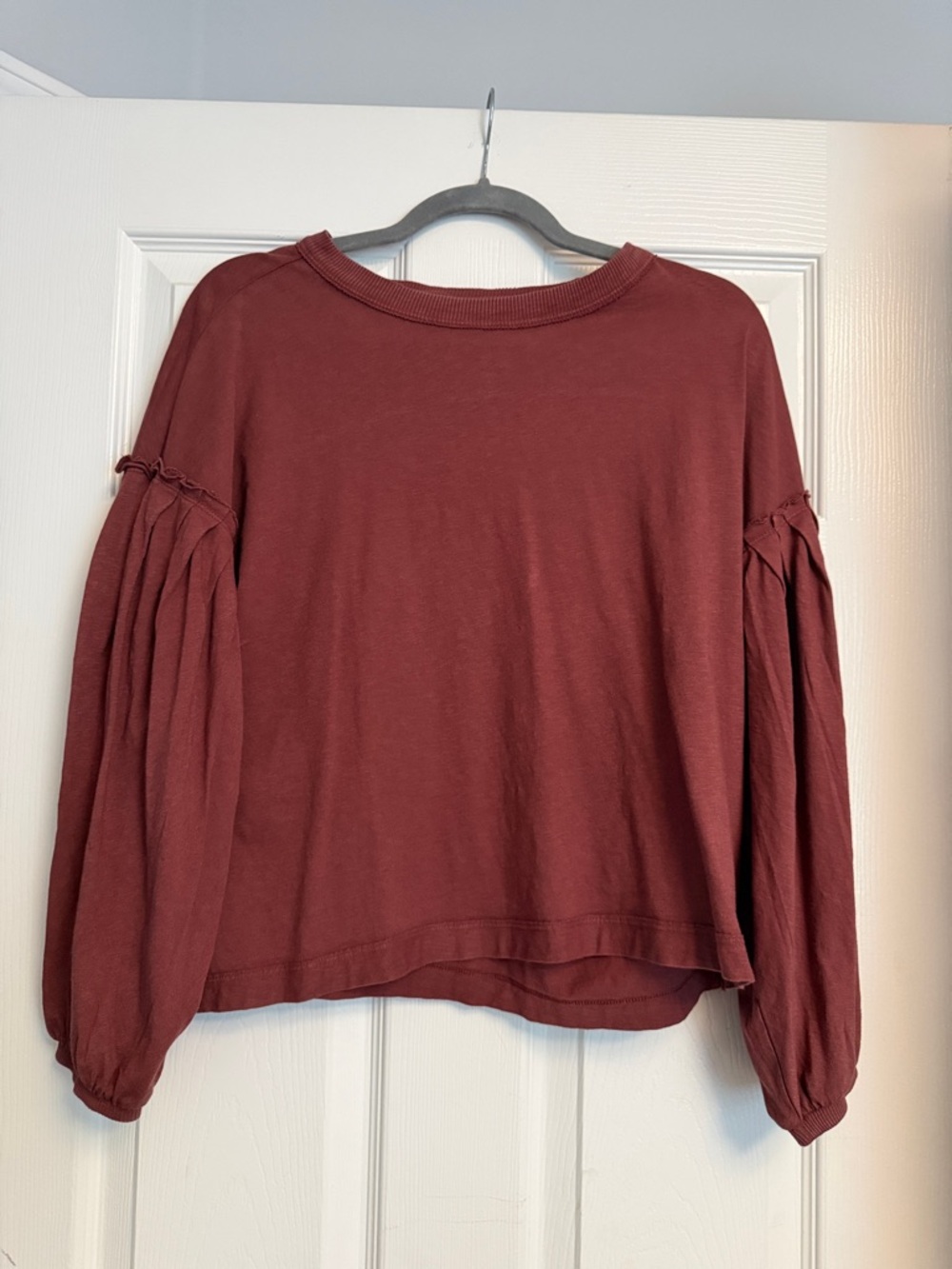 aerie Balloon-Sleeve Pullover in Brick